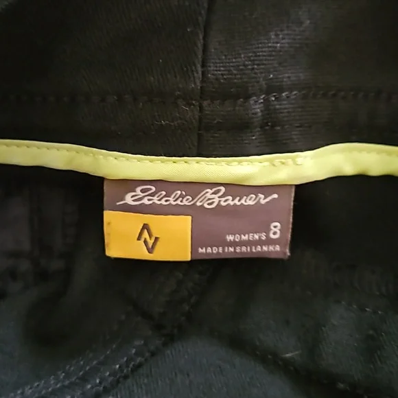 Women's size 8 Eddie Bauer black pants - Picture 4 of 5